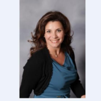 Dr. Tracey J Rosenberg