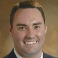 Dr. Wade T Schultz