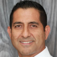 Dr. Arash  Rastegar-Panah