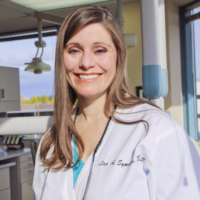 Dr. Lisa  Symonds