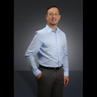 Dr. Luis D Camacho Torres