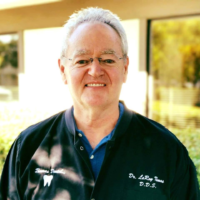 Dr. Leroy H Thomas