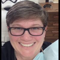 Dr. Nelly  Fowler