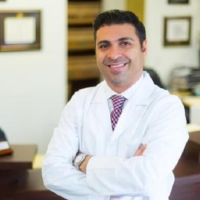 Dr. Kaivan  Kiai