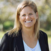 Dr. Jennifer J Houck