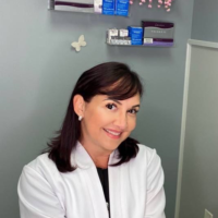 Dr. Claudia  Osorio