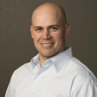 Dr. Daniel P Henrichsen
