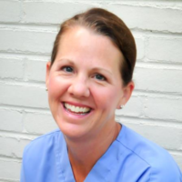 Dr. Jennifer  Staas