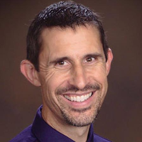 Dr. Arne  Gundersen