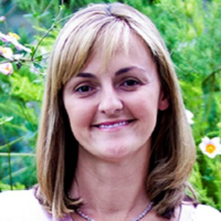Dr. Jennifer E Barry