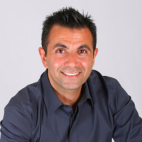 Dr. Farshad Sean Saghatchi