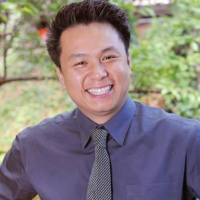 Dr. Leo  Yang