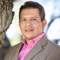Dr. Edson  Martinez-Ruiz