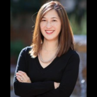 Dr. Nicole  Hoang