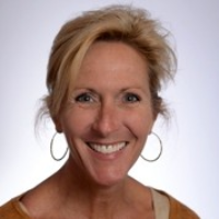 Dr. Sally F Lamberth