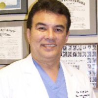 Dr. Patricio Wright Rabot