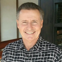 Dr. Gregory A Leisle