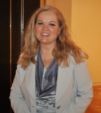 Dr. Lilia  Larin