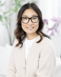 Dr. Yoo-Lee  Yea