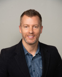 Dr. Daniel  Stults