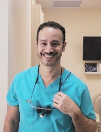 Dr. Marcel  Fundora