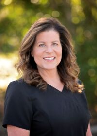Dr. Tracie  Starling