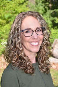 Dr. Maria T McMullin