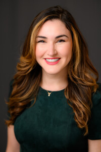 Dr. Julia  Giardina