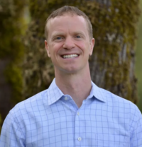 Dr. Stephen D Russell