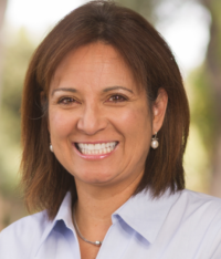 Dr. Alexia  Lucero