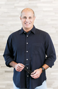 Dr. Claudio Herdy Varella