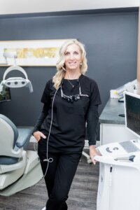 Dr. Miriam  Levitan Dani