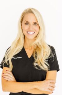 Dr. Britta Lee Lundgren