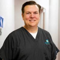 Dr. Brent P Robinson